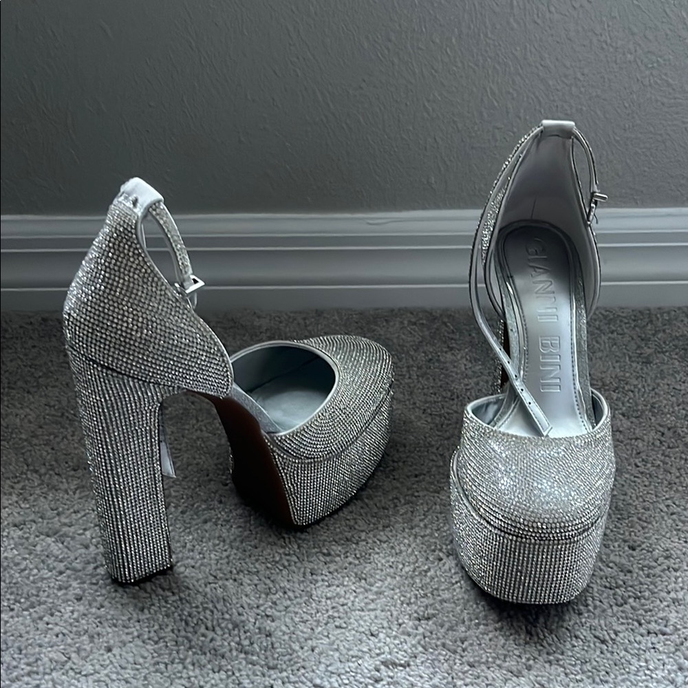 Gianni Bini Silver Platform Heels